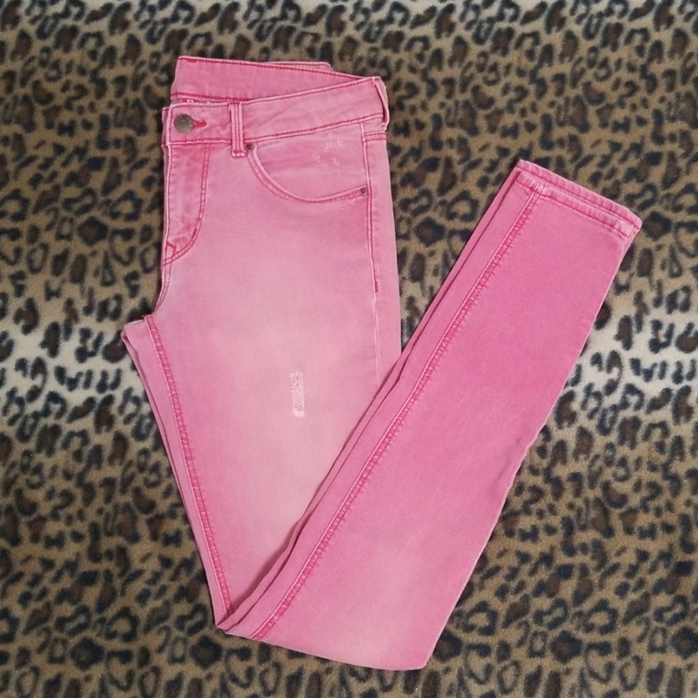Distressed faded skinny red denim pants